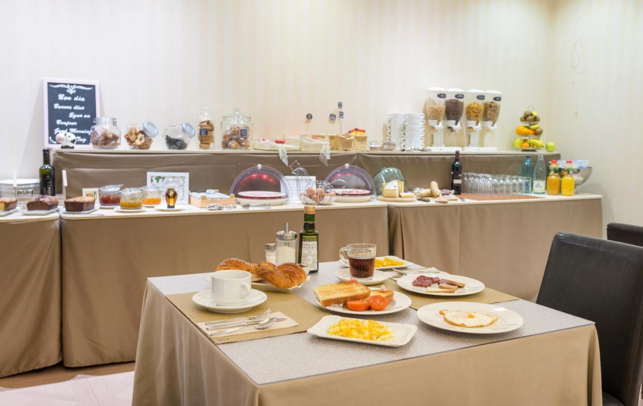Hotel Andria Ла Сеу д'Ургел Екстериор снимка